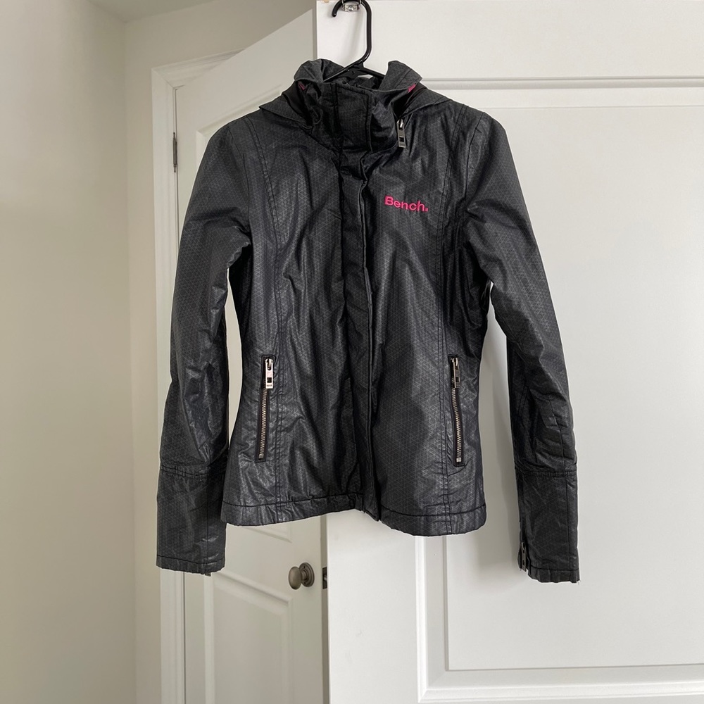 Bench Jacket w/hood Size XS